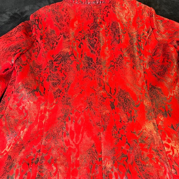 Pleated Front, Snake Skin Patterned, Red & Black Jacket - Picture 4 of 4